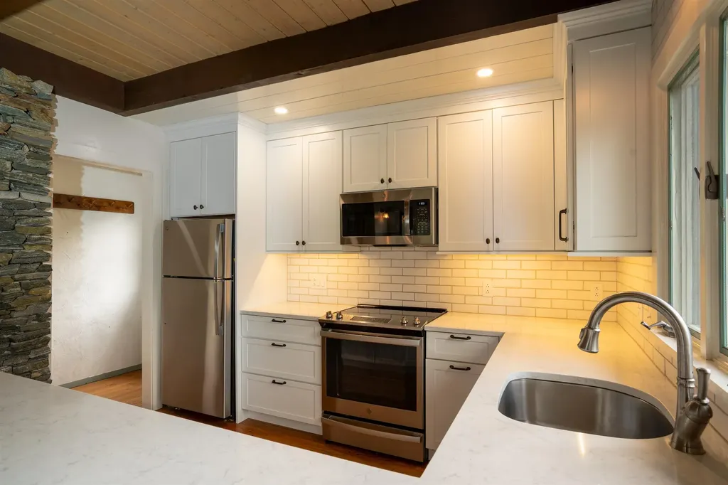 35 Glendon Hill Road Winhall VT 05340