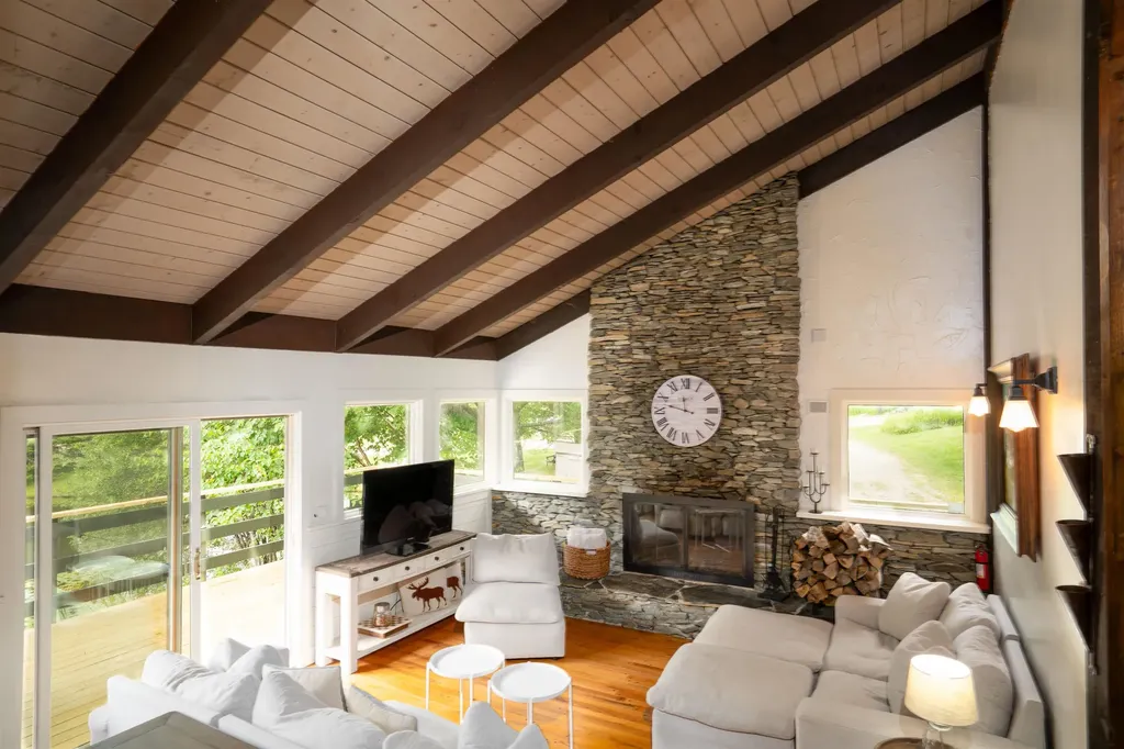 35 Glendon Hill Road Winhall VT 05340
