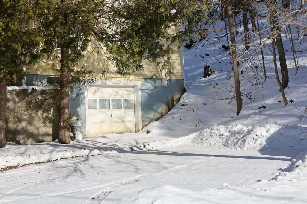 133 Barker Avenue St. Johnsbury VT 05819