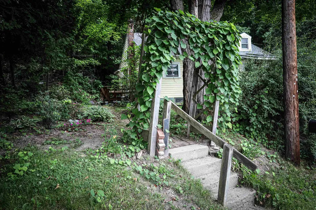 133 Barker Avenue St. Johnsbury VT 05819