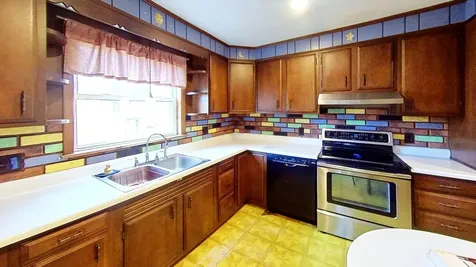 133 Barker Avenue St. Johnsbury VT 05819