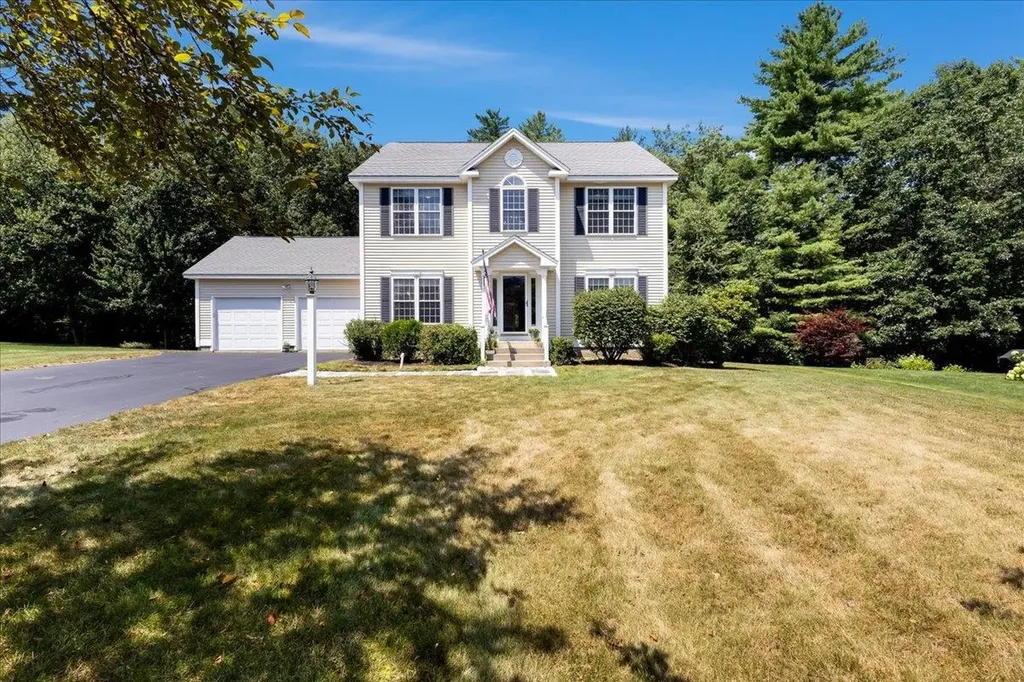 36 Summit Road Bedford NH 03110