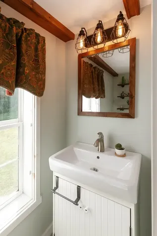 99 Reed Road Alton NH 03810