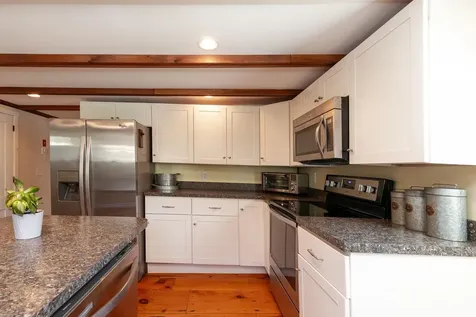 99 Reed Road Alton NH 03810