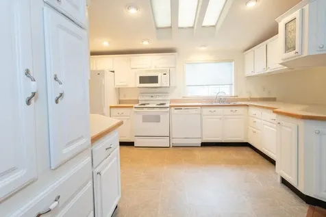 51 Constitution Way Dover NH 03820