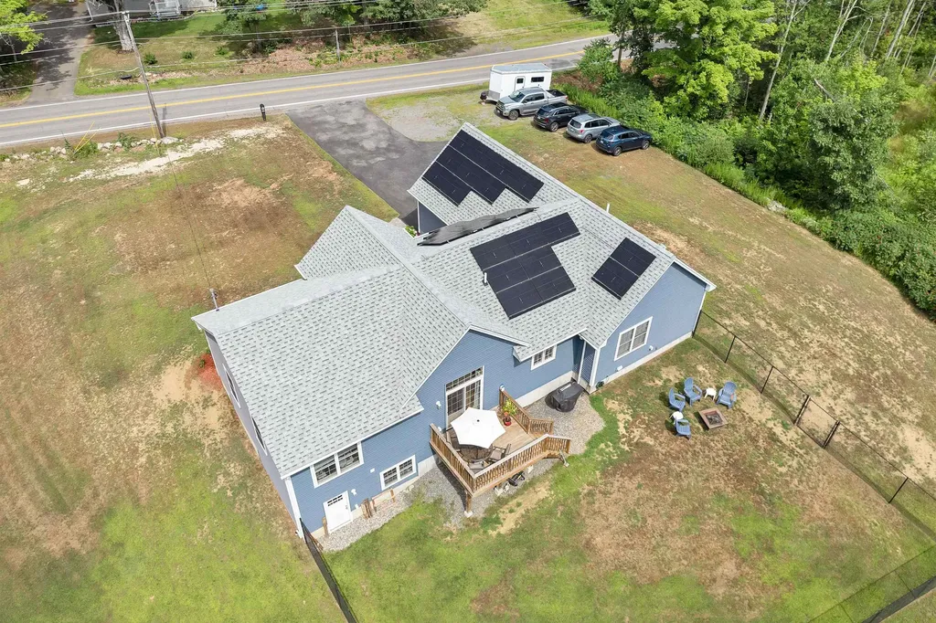 432 Main Street Danville NH 03819