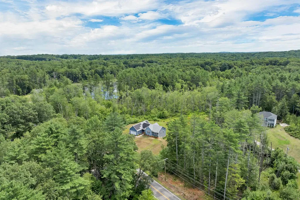 432 Main Street Danville NH 03819