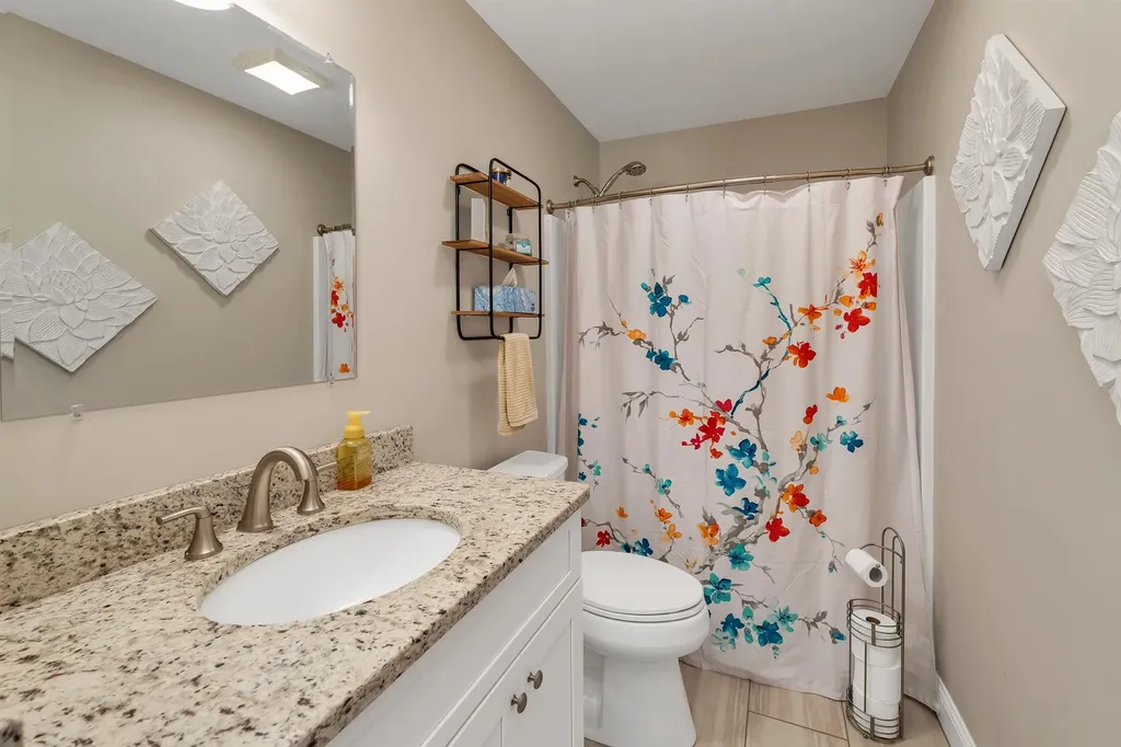 432 Main Street Danville NH 03819