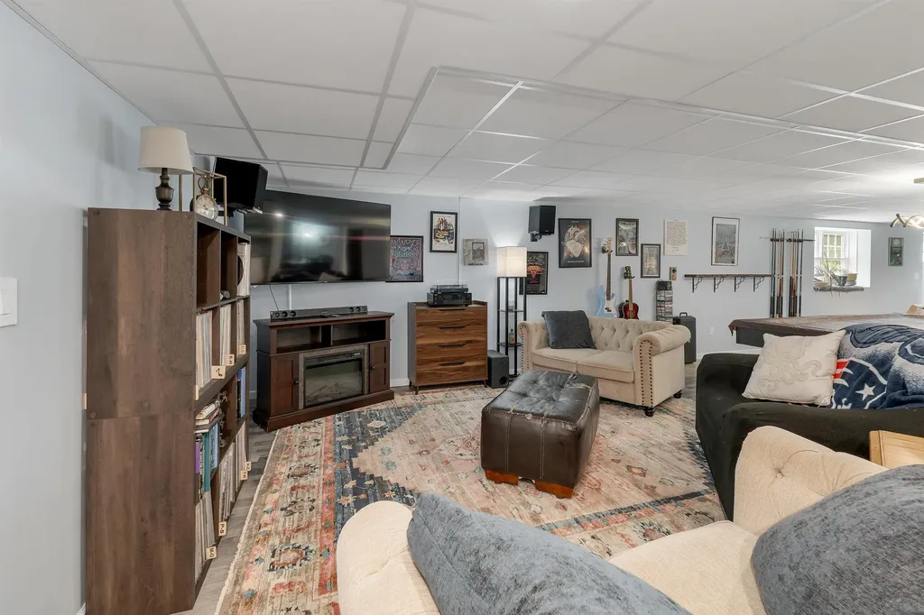 432 Main Street Danville NH 03819