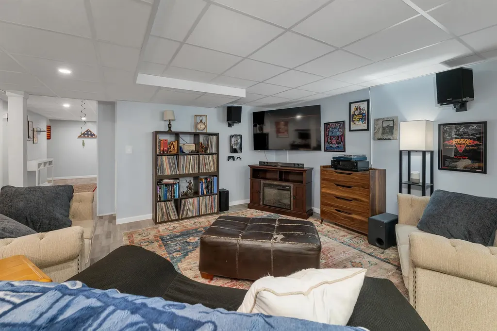 432 Main Street Danville NH 03819