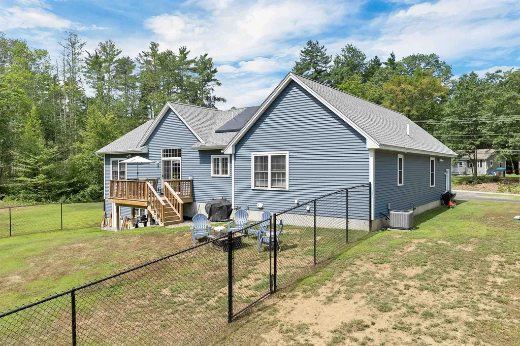 432 Main Street Danville NH 03819