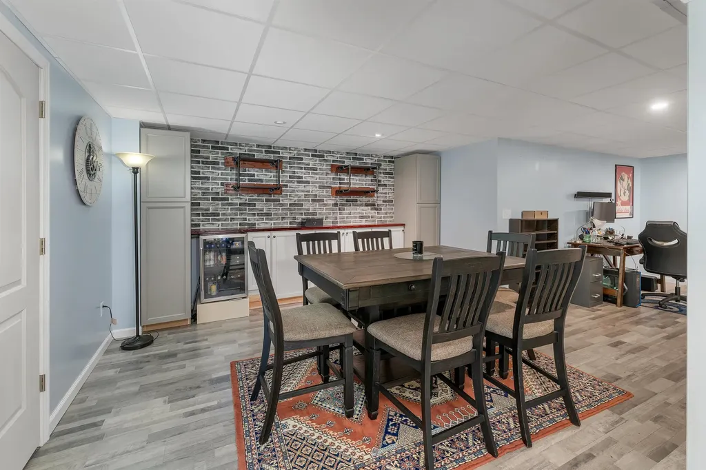 432 Main Street Danville NH 03819