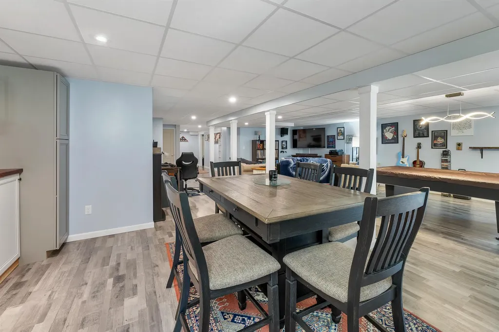 432 Main Street Danville NH 03819