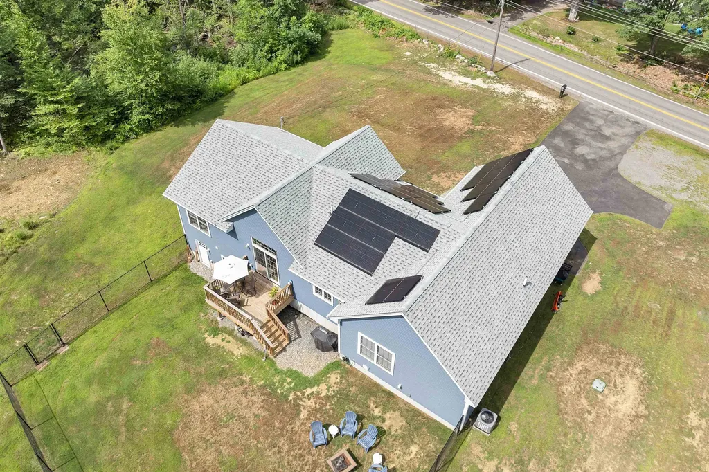 432 Main Street Danville NH 03819