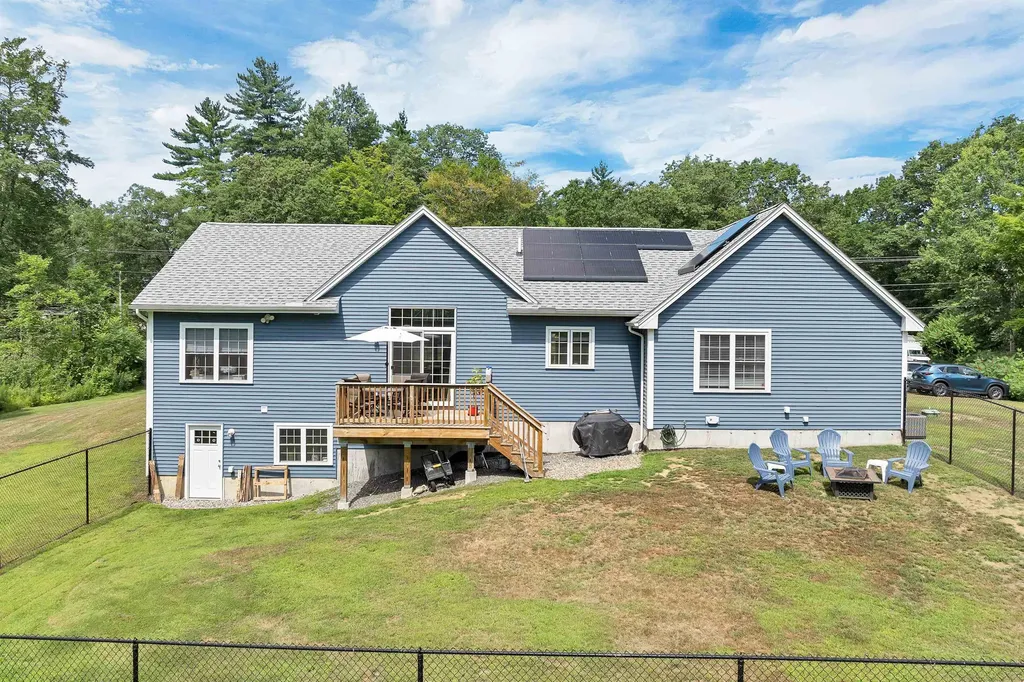 432 Main Street Danville NH 03819