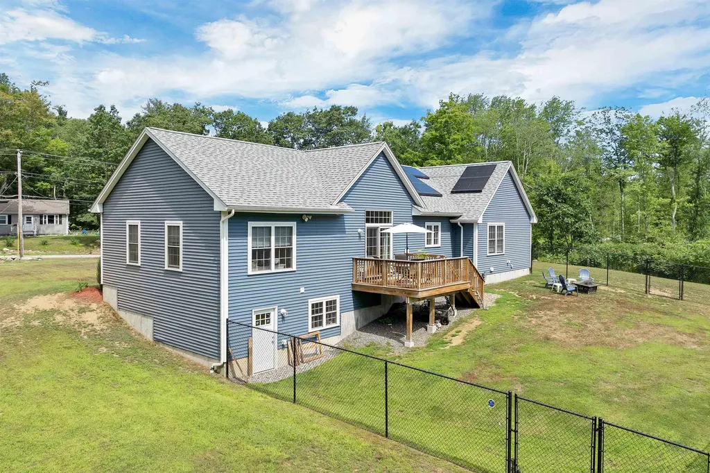 432 Main Street Danville NH 03819