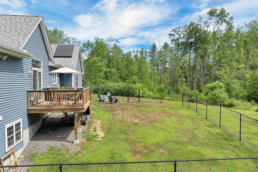 432 Main Street Danville NH 03819