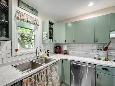 101 Lyman Meadows Hinesburg VT 05461