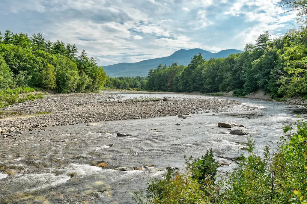 F4 Cave Mountain Drive Bartlett NH 03812
