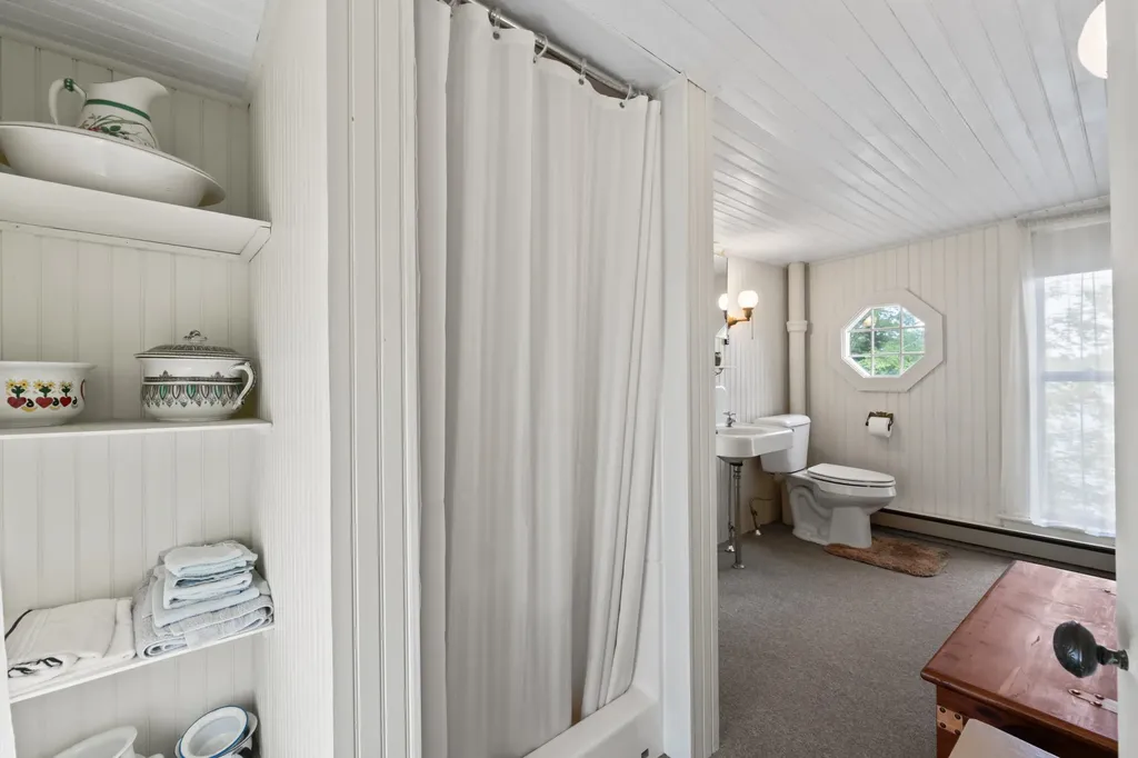 202 Route 109 Acton ME 04001-5453