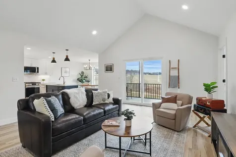 13 Brook Circle Northwood NH 03261