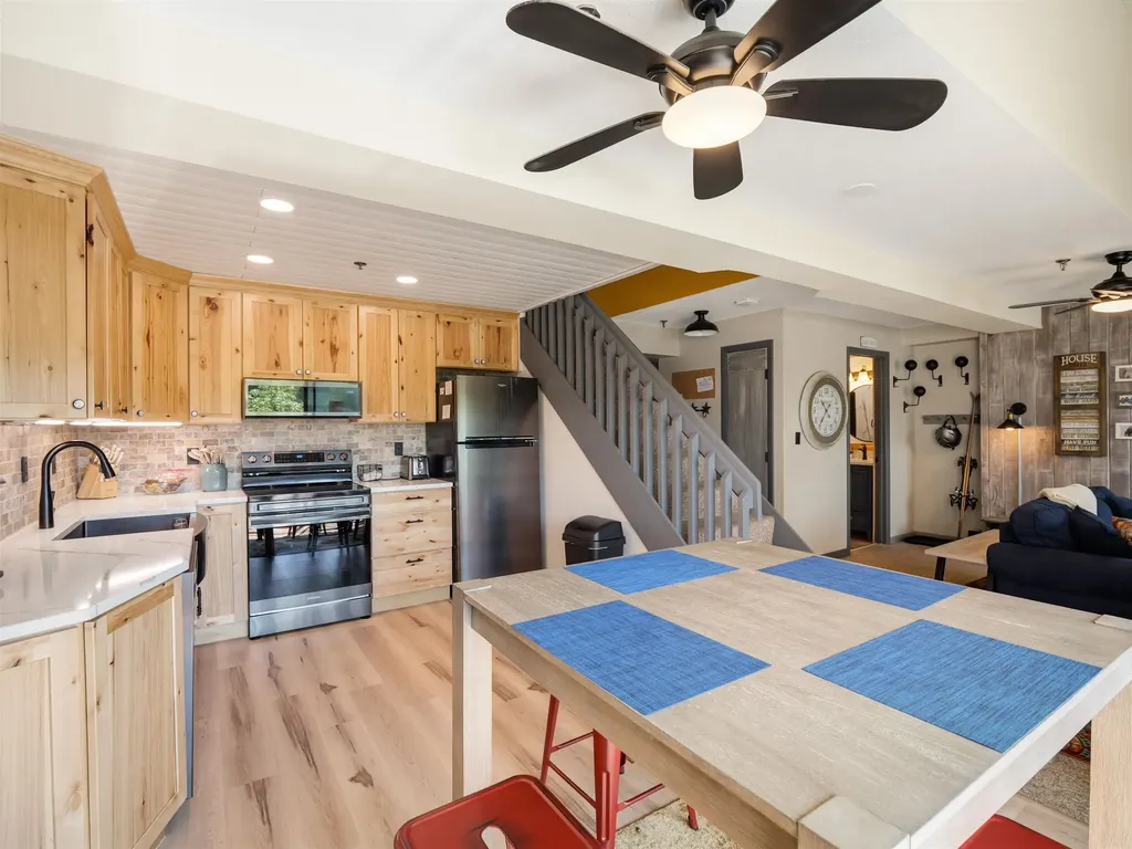 133 East Mountain Road Killington VT 05751