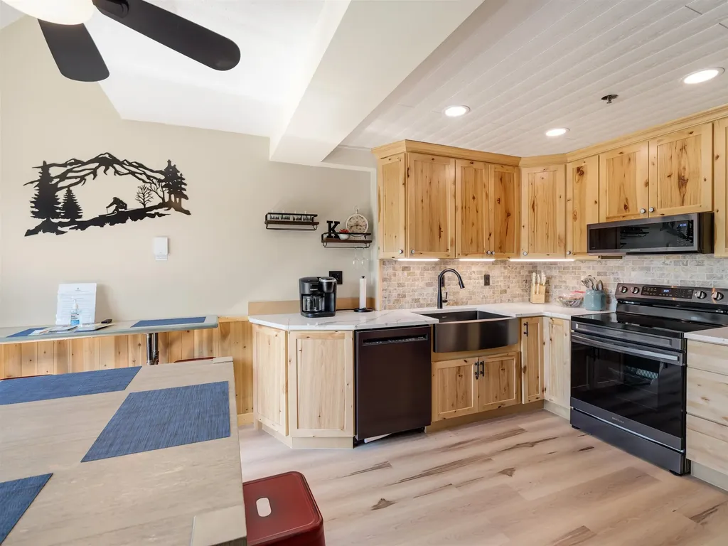 133 East Mountain Road Killington VT 05751