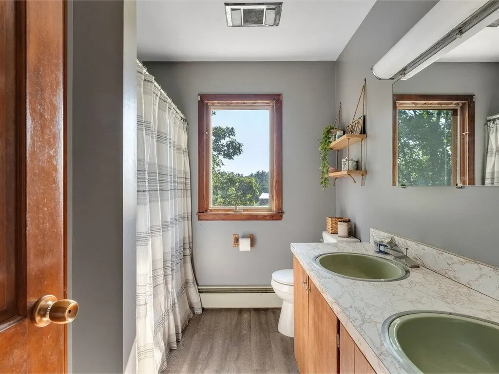 8074 Spear Street Shelburne VT 05482