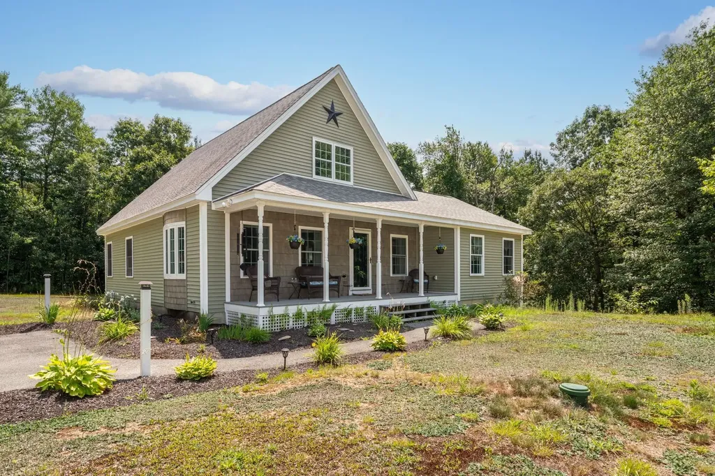 60 Chichester Road Loudon NH 03307