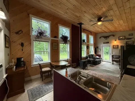 28 Upper Stonehouse Mountain Road Orford NH 03777