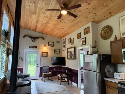 28 Upper Stonehouse Mountain Road Orford NH 03777