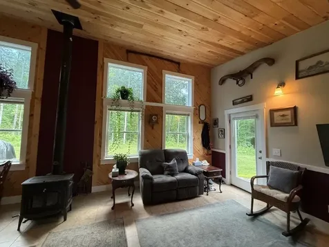 28 Upper Stonehouse Mountain Road Orford NH 03777