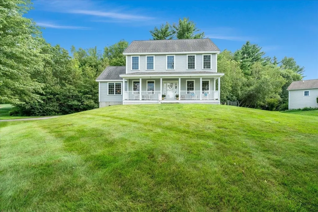 27 Brushwood Drive Concord NH 03301