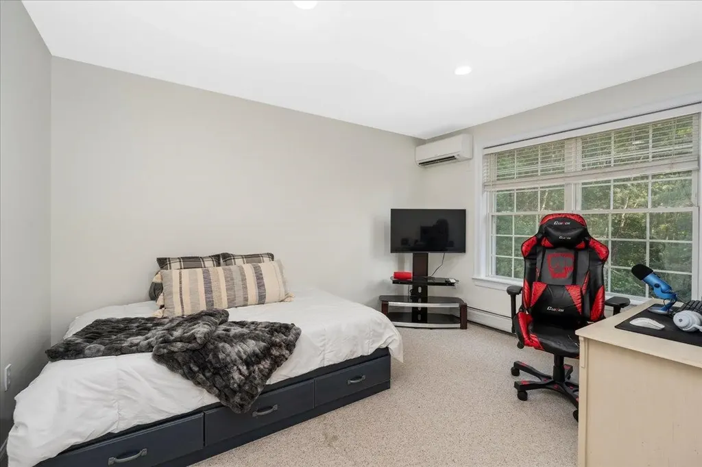 27 Brushwood Drive Concord NH 03301