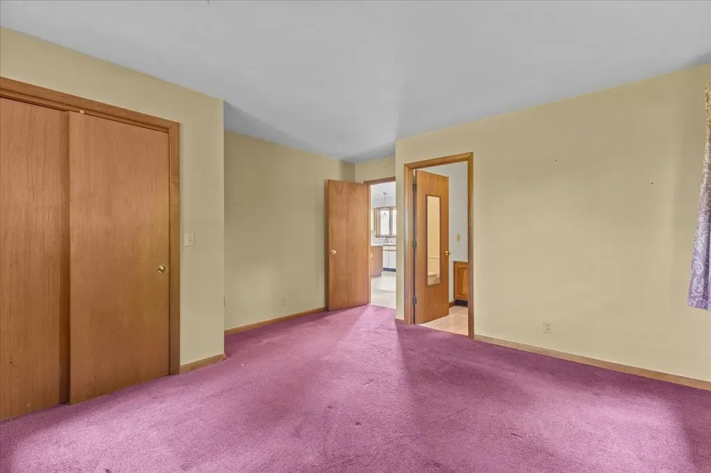 71 Moccasin Avenue Grand Isle VT 05458