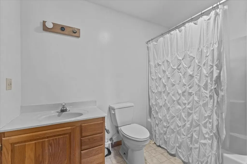 71 Moccasin Avenue Grand Isle VT 05458