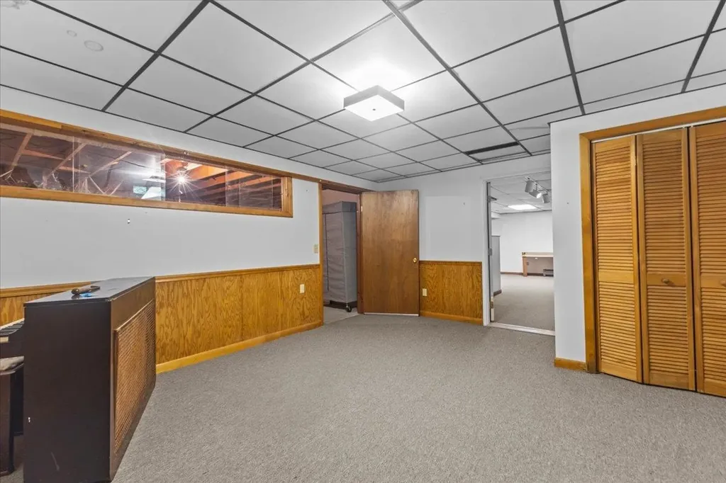 71 Moccasin Avenue Grand Isle VT 05458