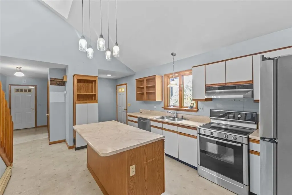 71 Moccasin Avenue Grand Isle VT 05458