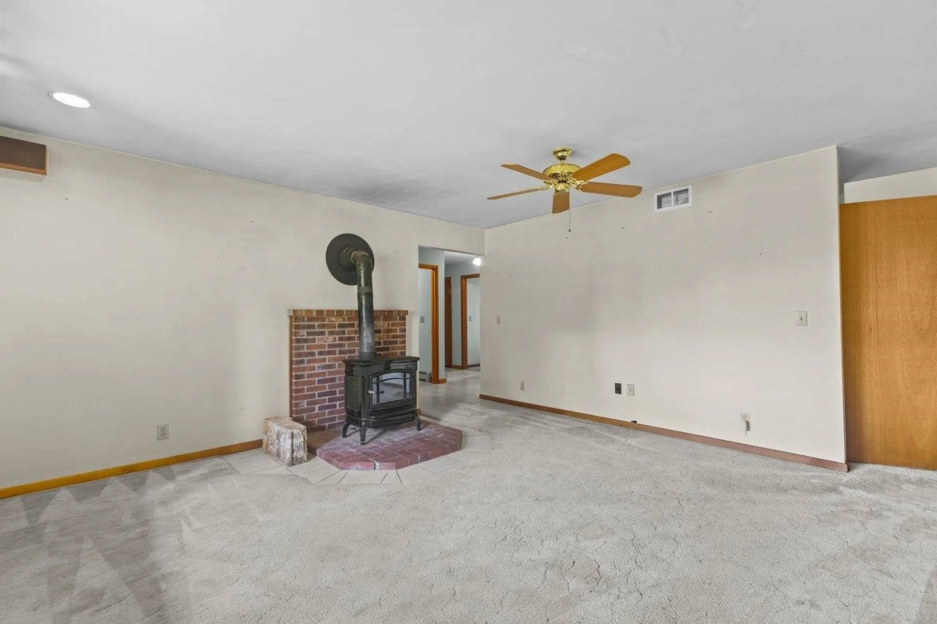 71 Moccasin Avenue Grand Isle VT 05458