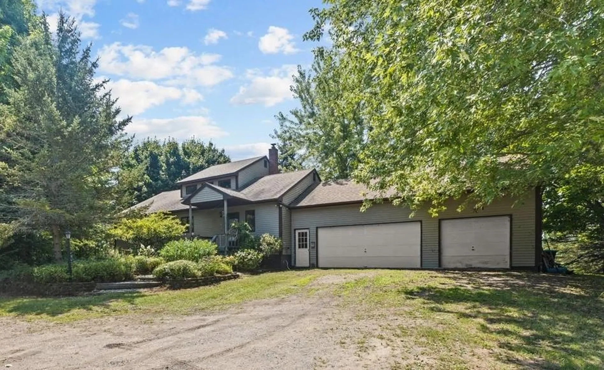 71 Moccasin Avenue Grand Isle VT 05458