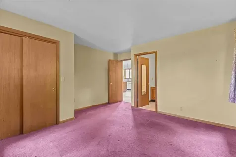71 Moccasin Avenue Grand Isle VT 05458