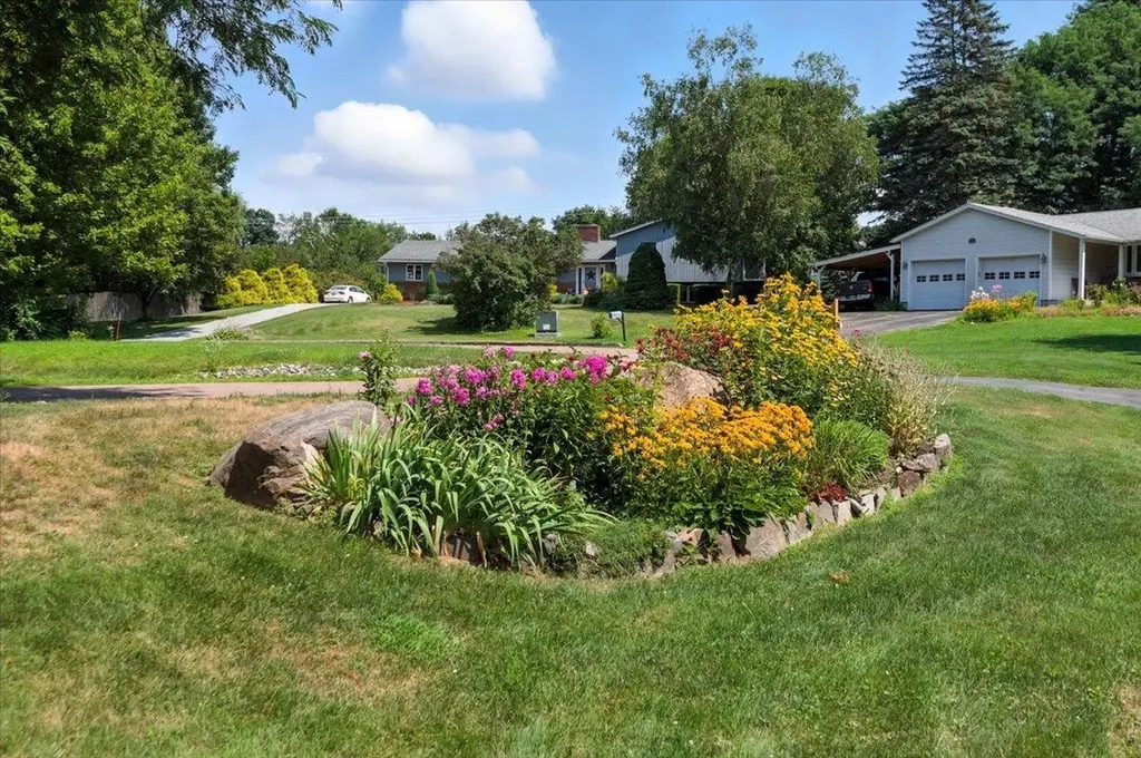 90 Palmer Court Williston VT 05495