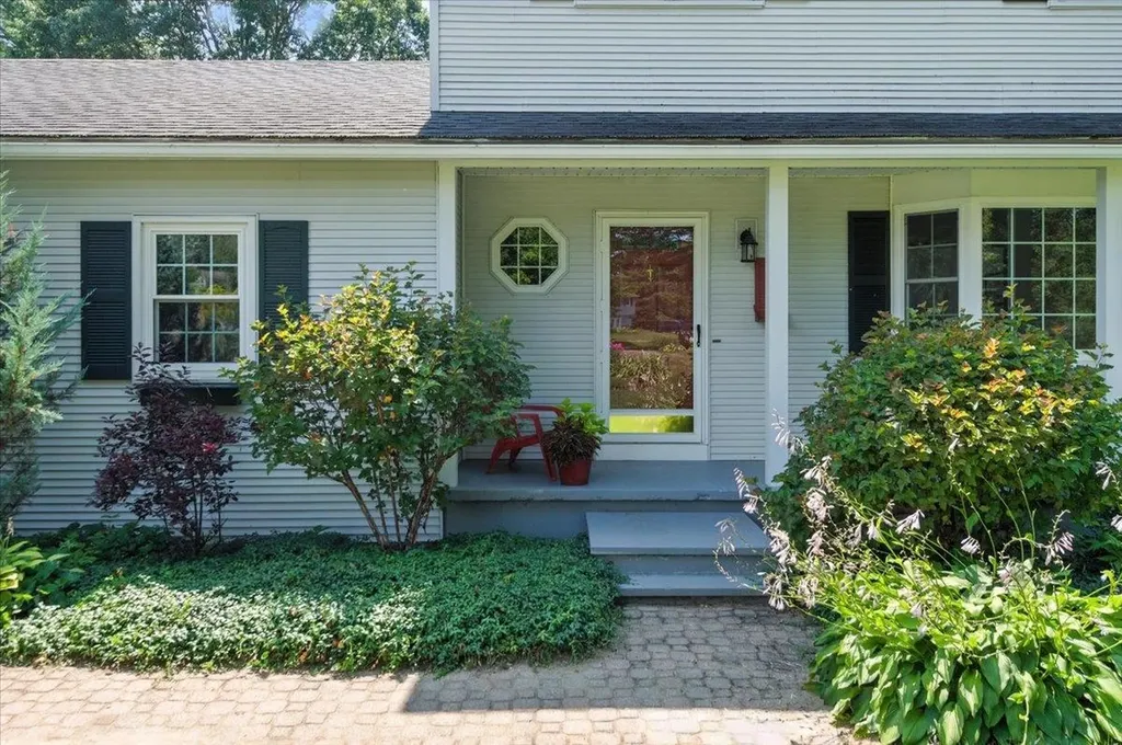 90 Palmer Court Williston VT 05495
