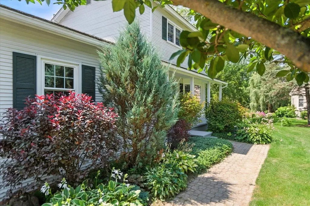 90 Palmer Court Williston VT 05495