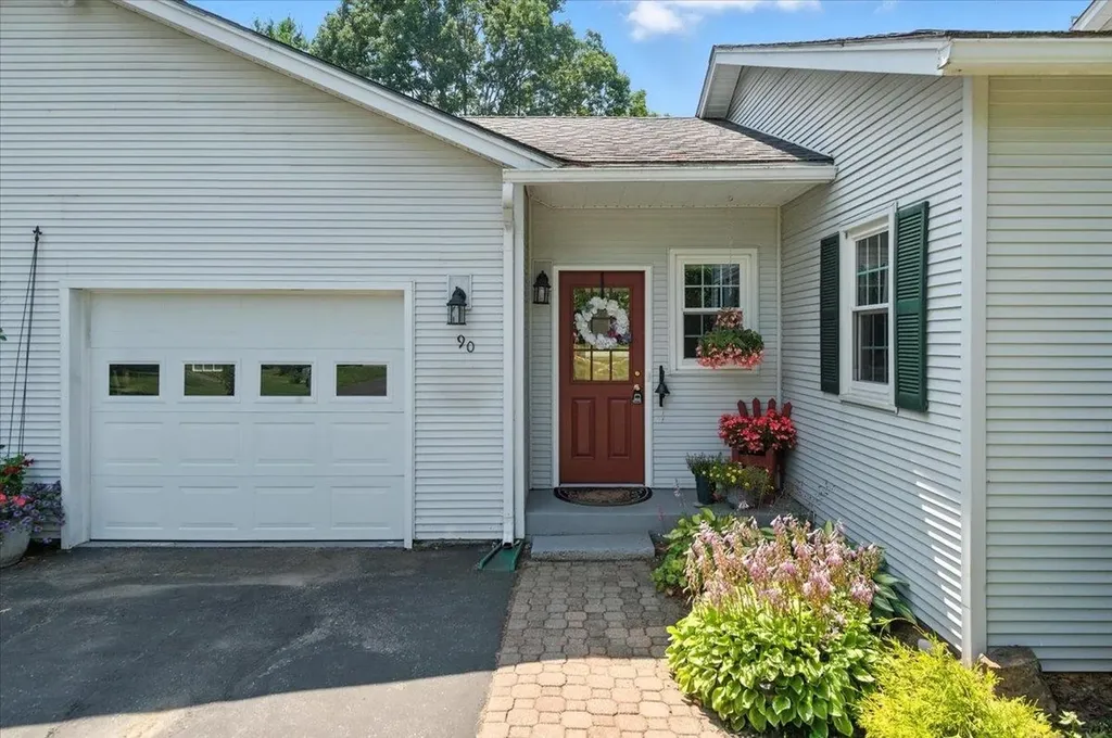 90 Palmer Court Williston VT 05495