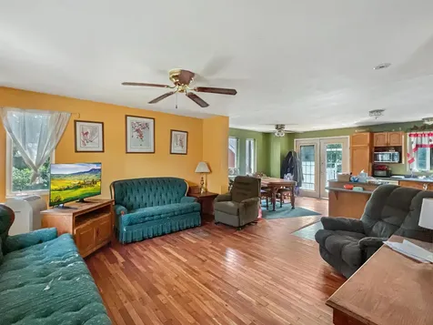 22 Farm Lane Seabrook NH 03874