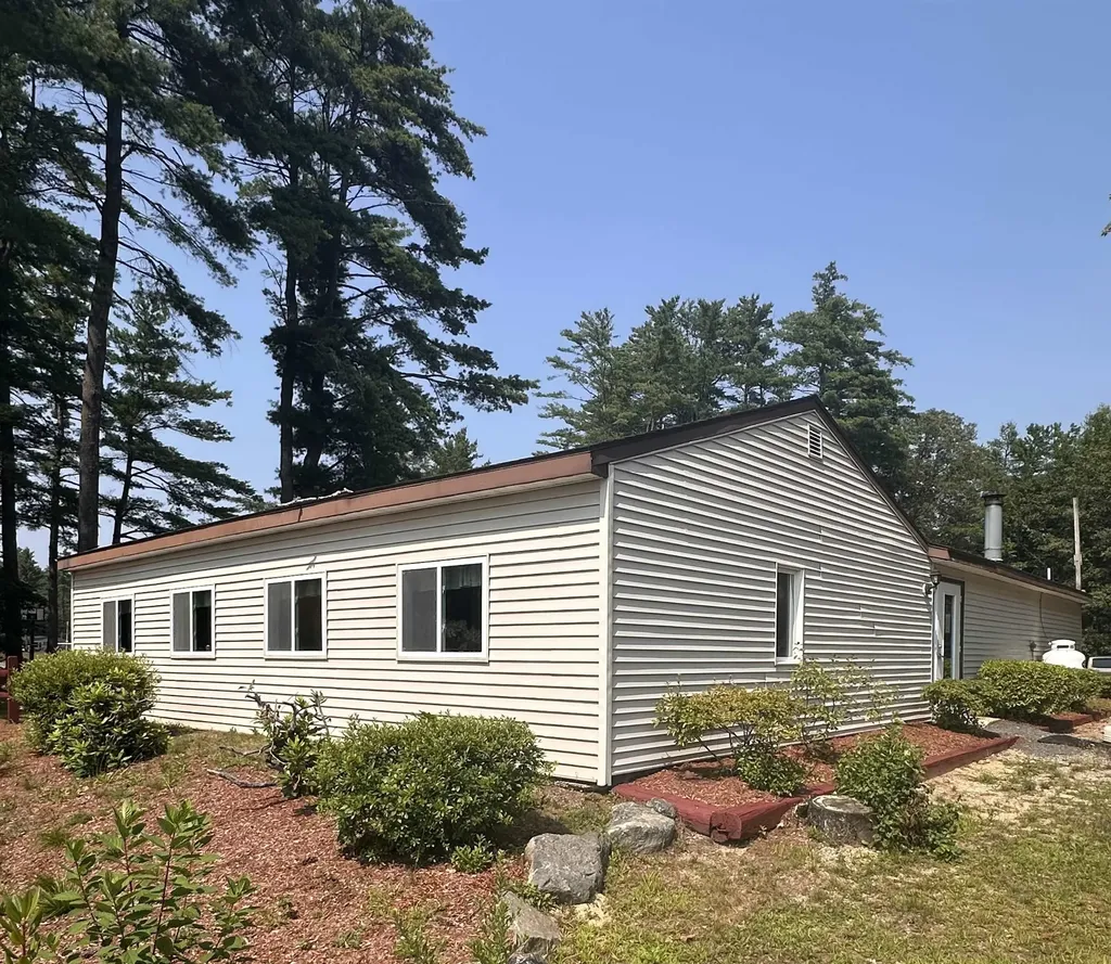 257 Lakeside Drive Fitzwilliam NH 03447