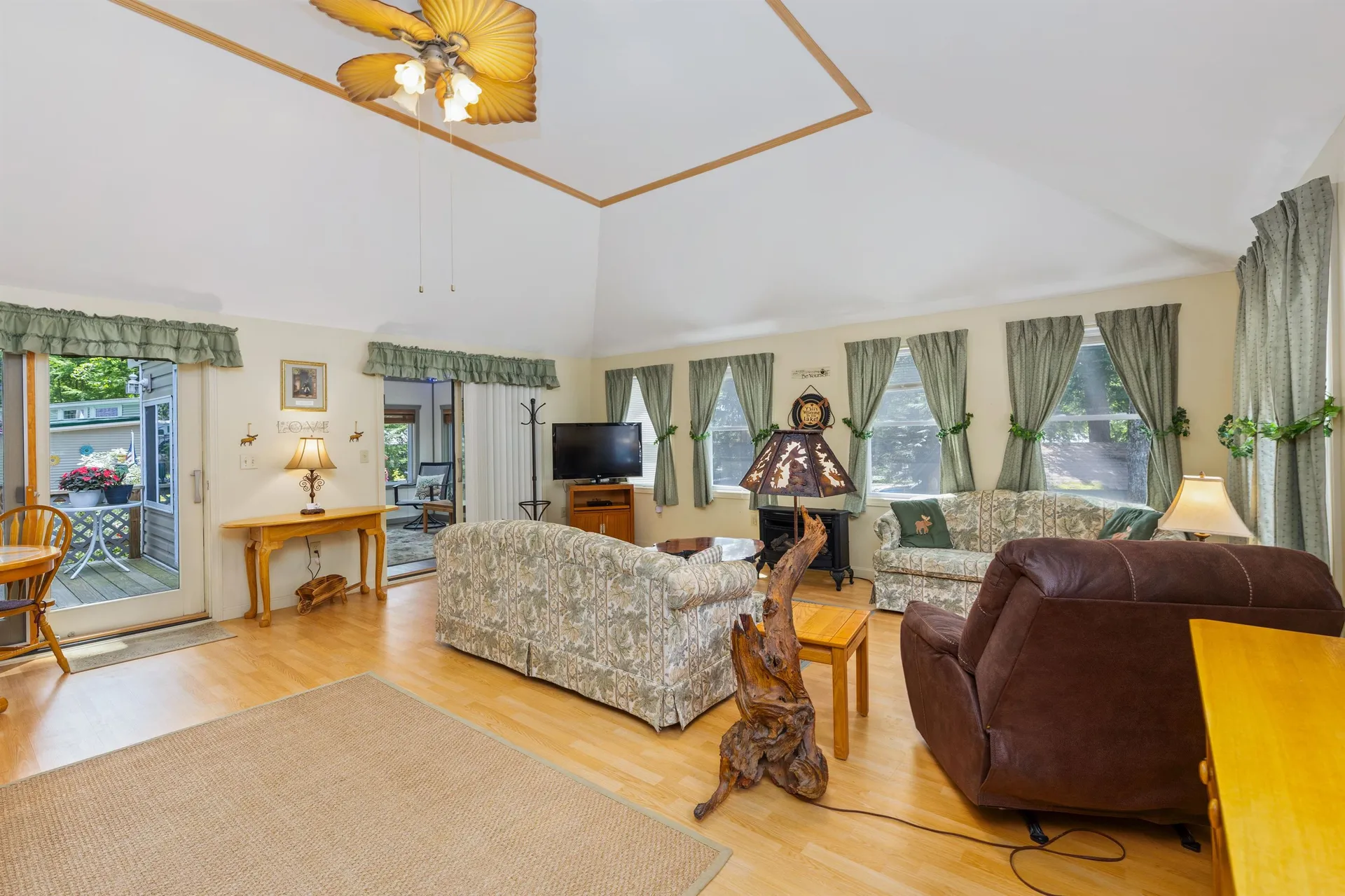 257 Lakeside Drive Fitzwilliam NH 03447