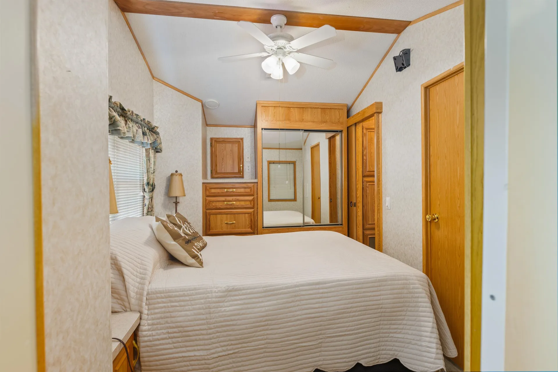 257 Lakeside Drive Fitzwilliam NH 03447