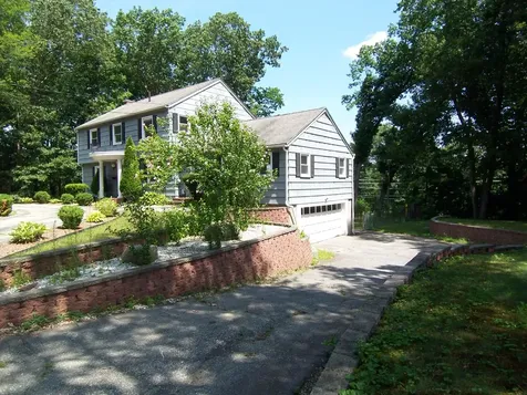 21 Edson Street Nashua NH 03064